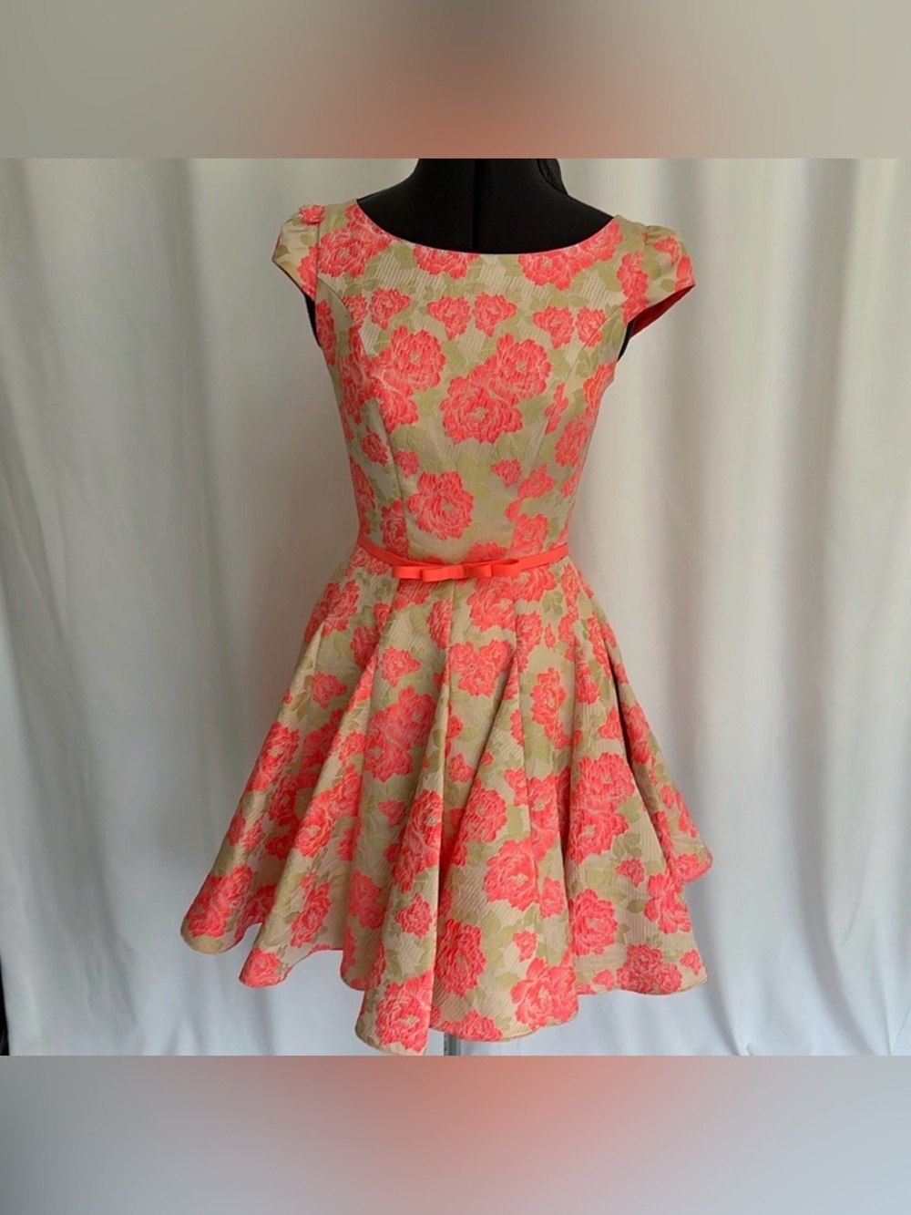 Mac Duggal stunning retro 50’s, Neon Pink & Gold Floral Dress